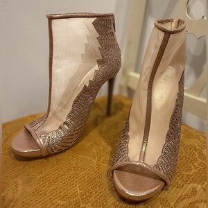 Jessica Simpson Champagne Radko Heels